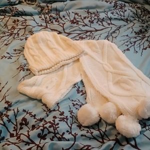 NWOT SCARF & HAT Set by AVON